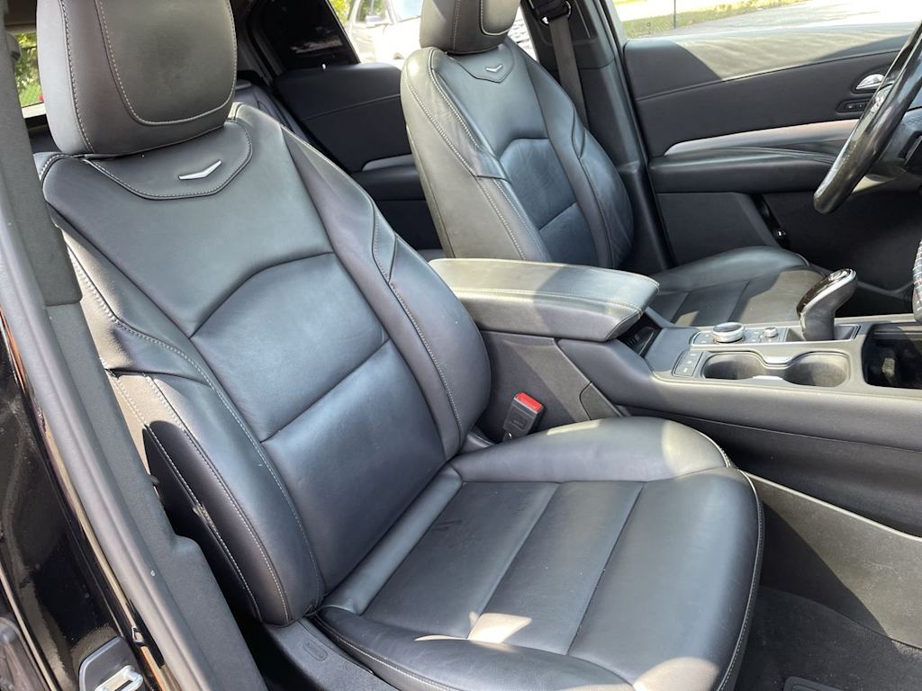 Thumbnail: 2021 Cadillac XT4 - 11