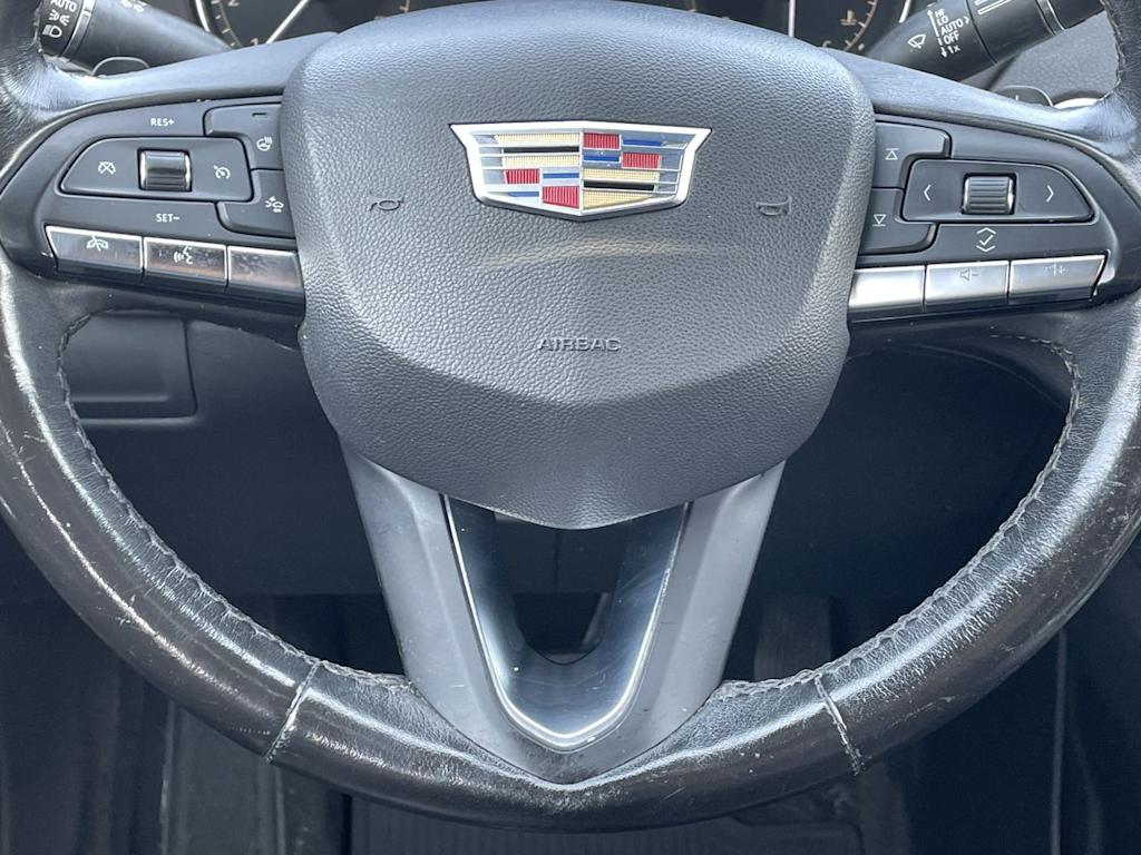 Thumbnail: 2021 Cadillac XT4 - 24