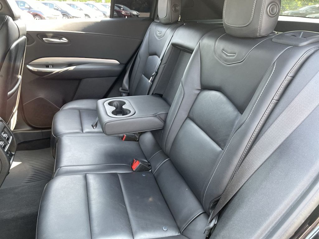 Thumbnail: 2021 Cadillac XT4 - 27