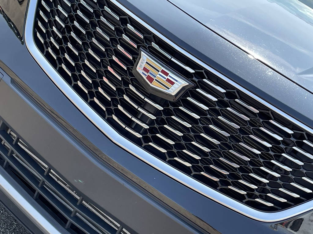 Thumbnail: 2021 Cadillac XT4 - 6