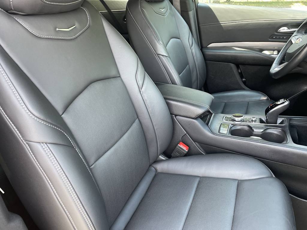 Thumbnail: 2024 Cadillac XT4 - 12