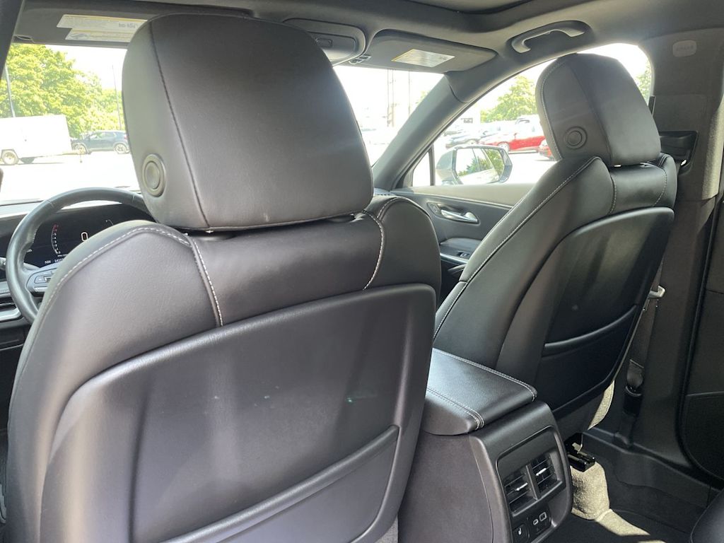 Thumbnail: 2024 Cadillac XT4 - 28