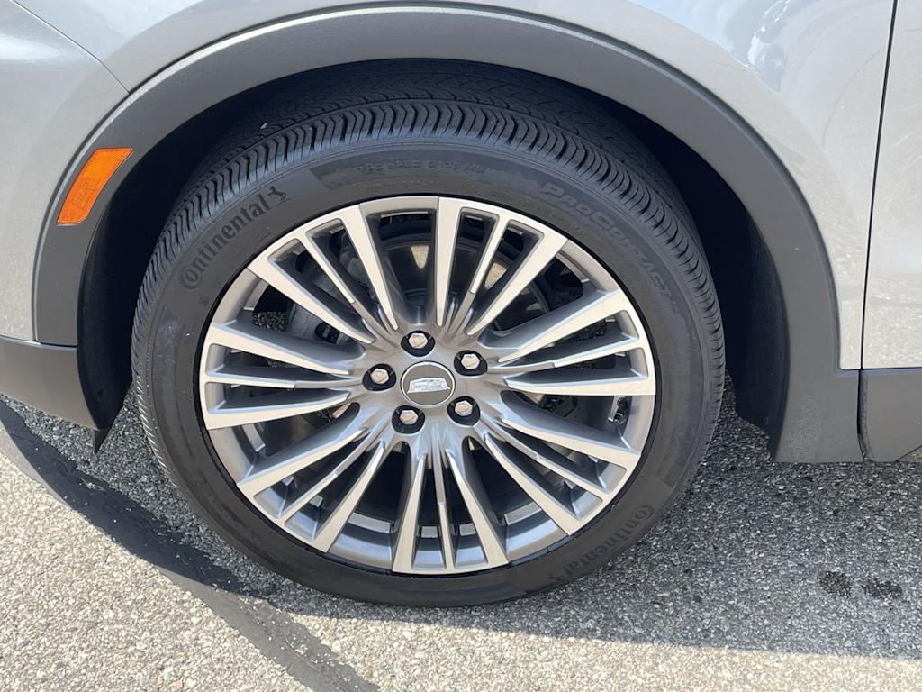 Thumbnail: 2024 Cadillac XT4 - 8