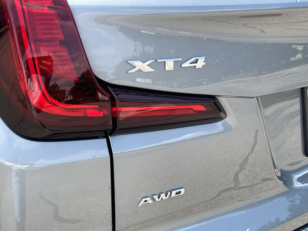 Thumbnail: 2024 Cadillac XT4 - 40