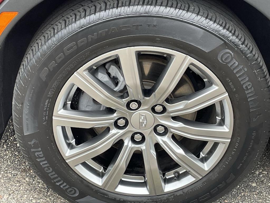 Thumbnail: 2022 Cadillac XT4 - 6