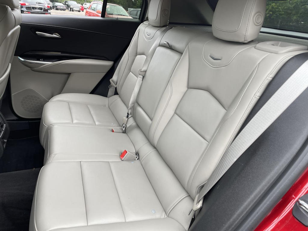 Thumbnail: 2022 Cadillac XT4 - 27