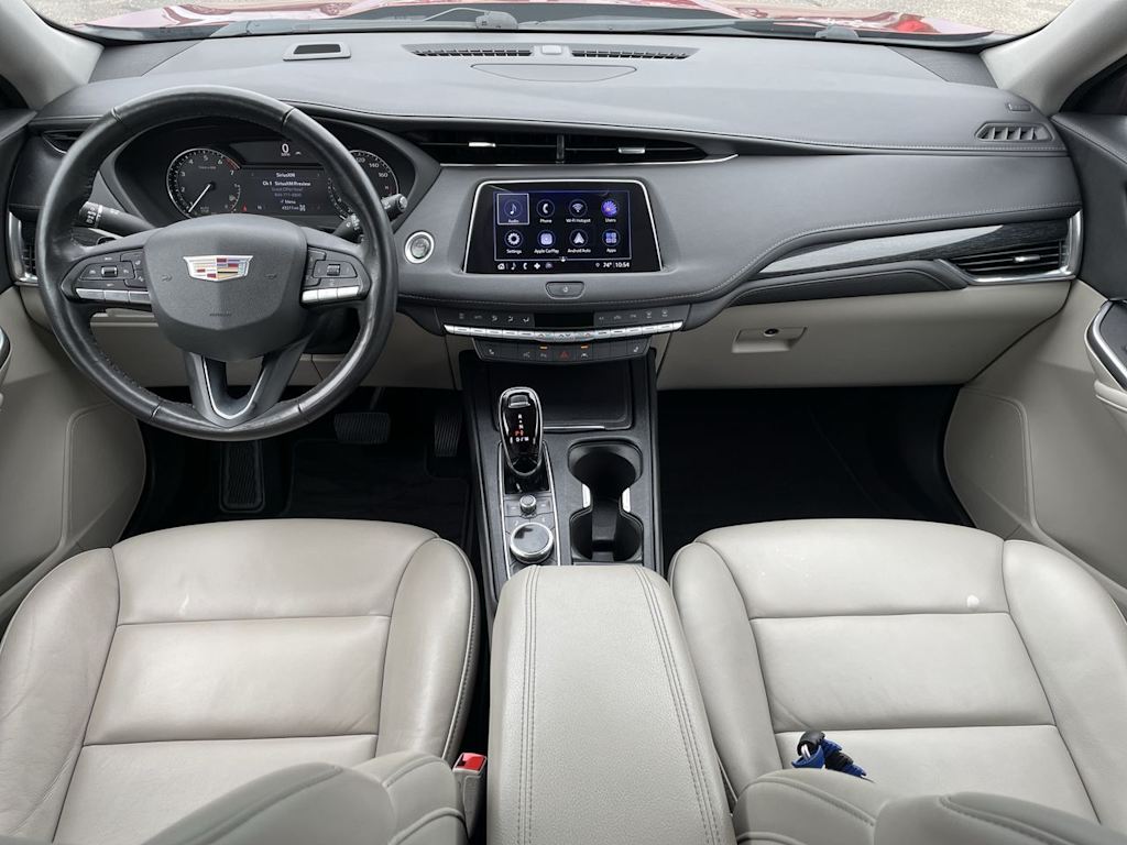 Thumbnail: 2022 Cadillac XT4 - 8