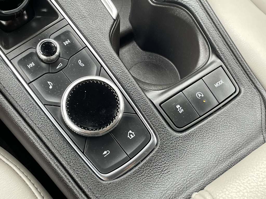 Thumbnail: 2022 Cadillac XT4 - 36