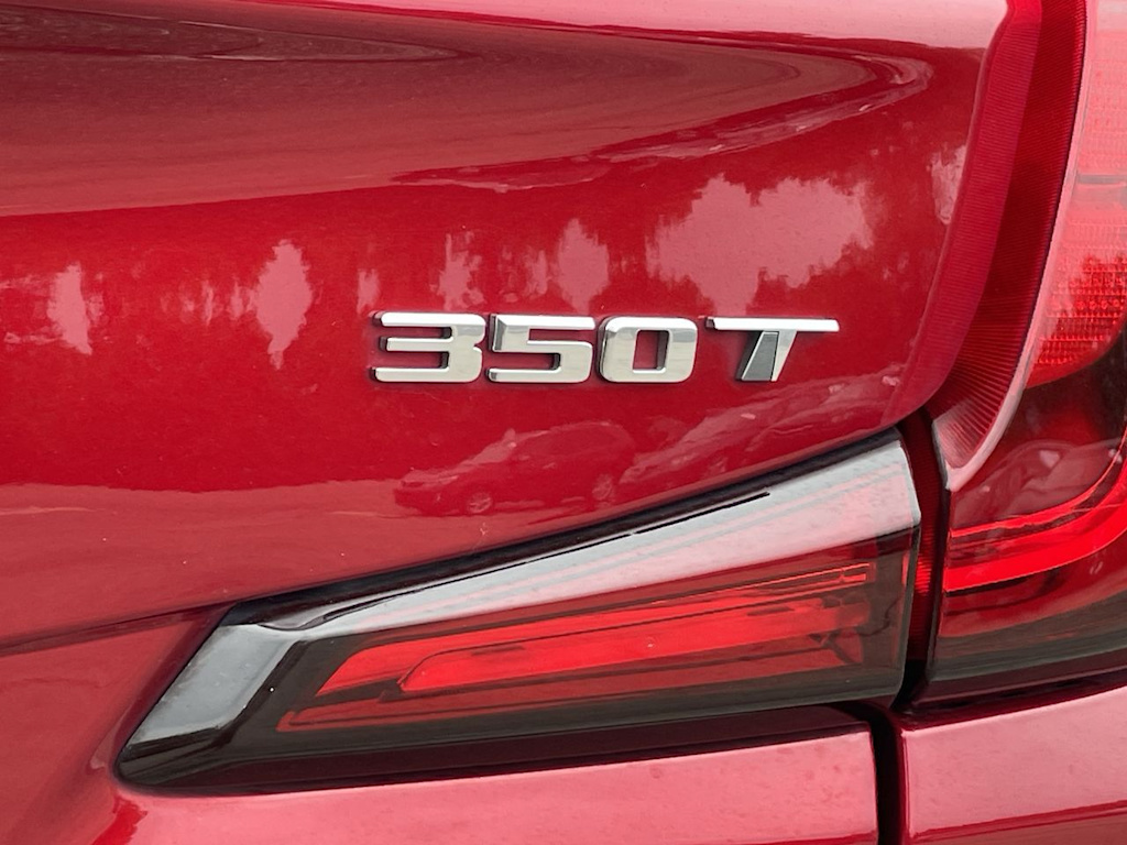 Thumbnail: 2022 Cadillac XT4 - 41