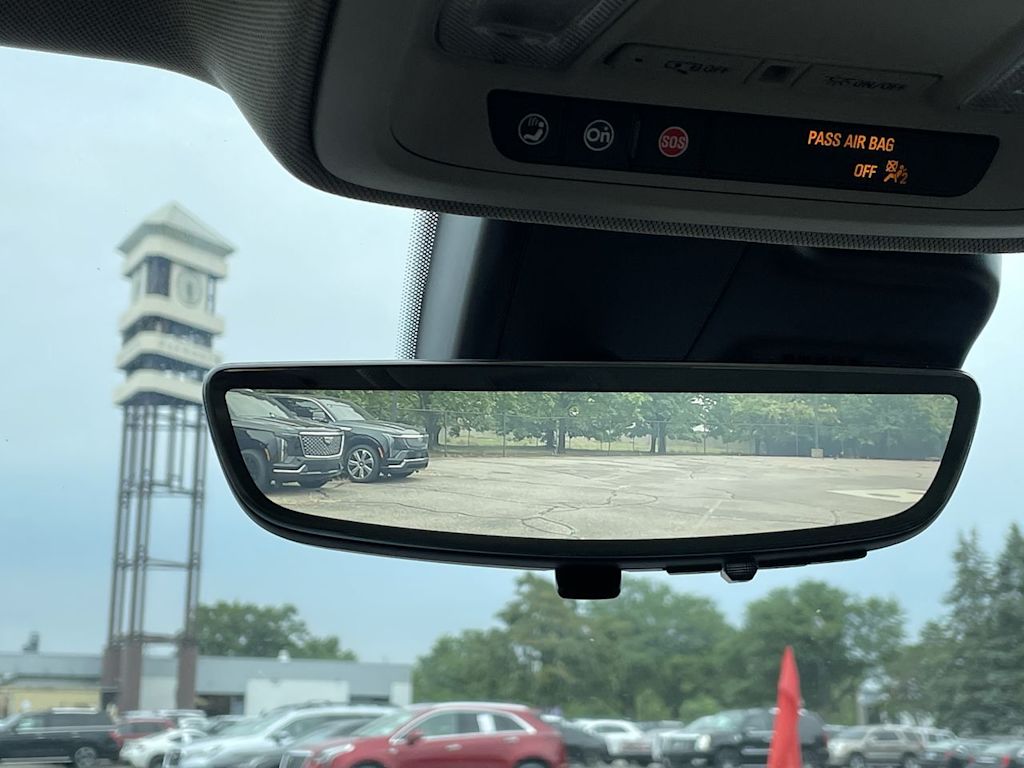 Thumbnail: 2022 Cadillac XT4 - 34