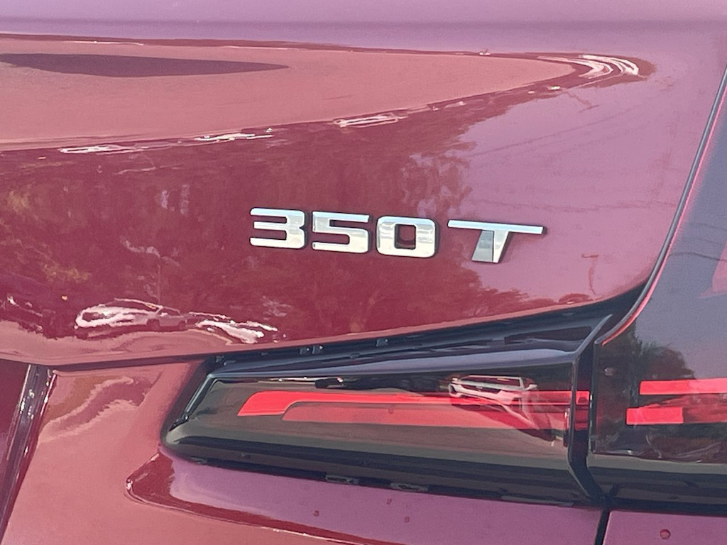 Thumbnail: 2022 Cadillac XT4 - 41