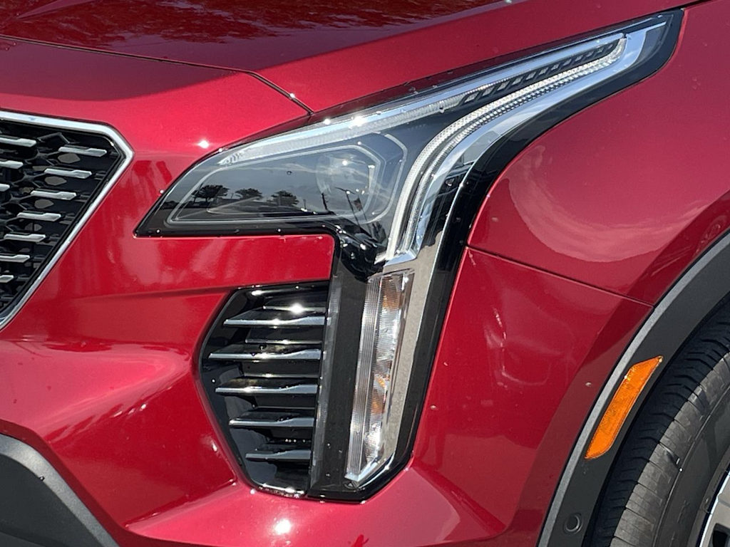 Thumbnail: 2022 Cadillac XT4 - 39