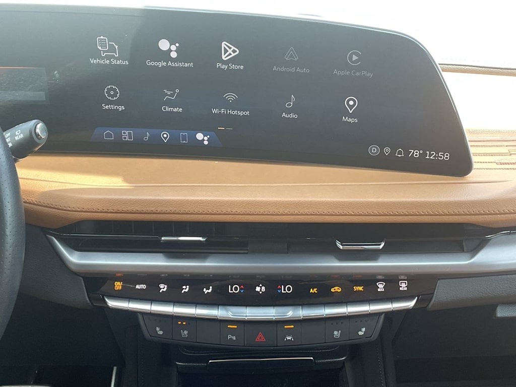 Thumbnail: 2024 Cadillac XT4 - 13