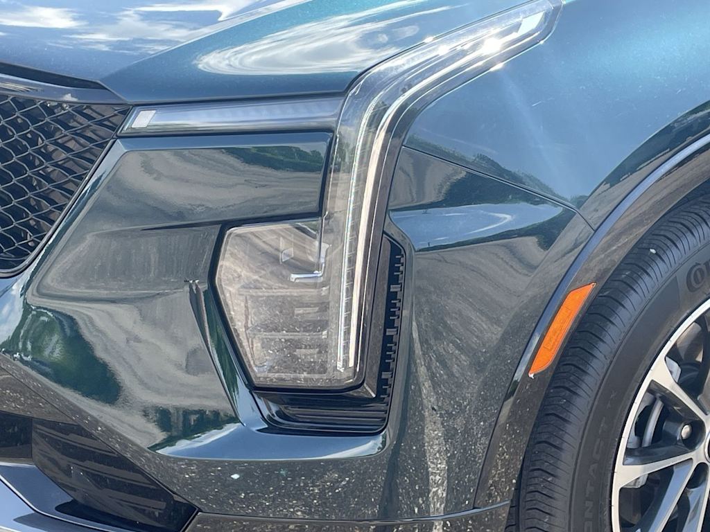 Thumbnail: 2024 Cadillac XT4 - 39