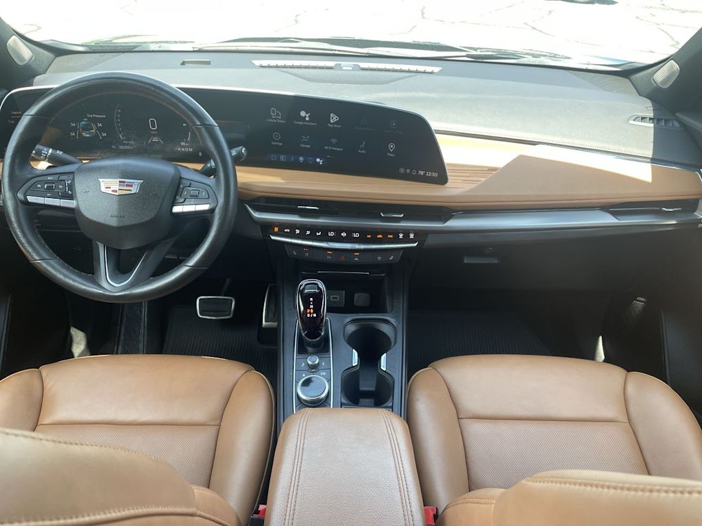 Thumbnail: 2024 Cadillac XT4 - 9