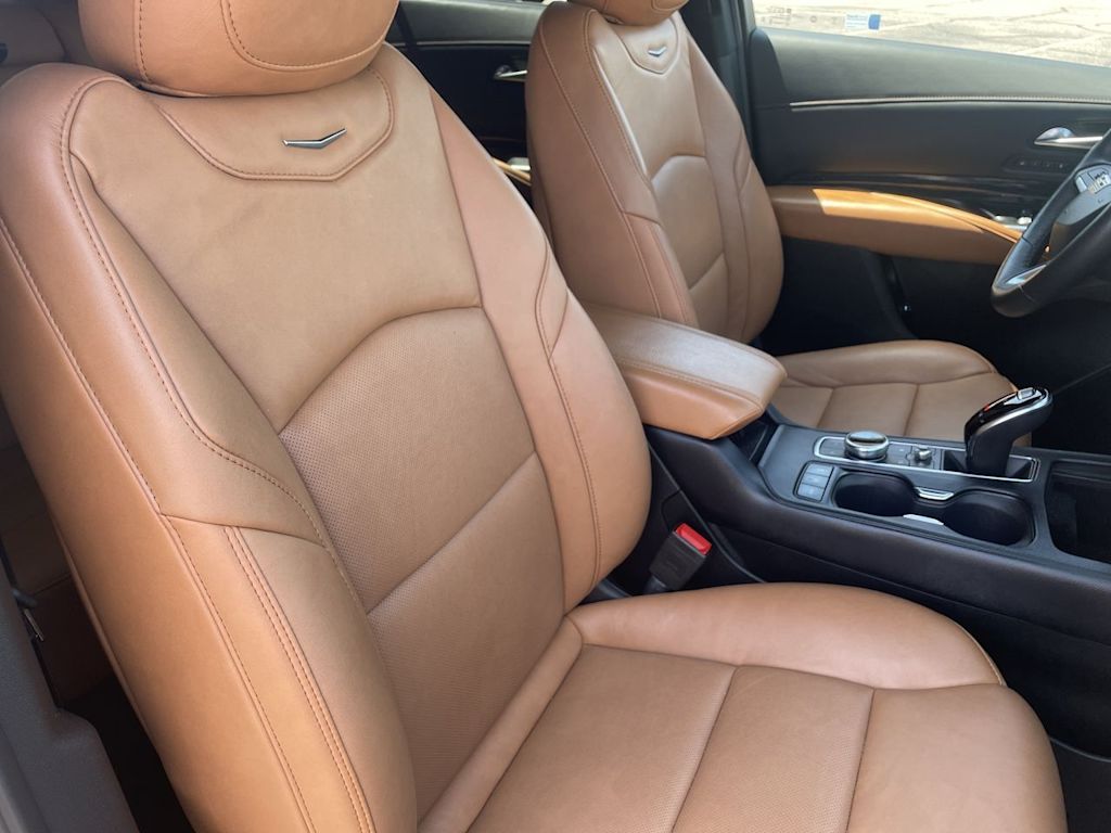 Thumbnail: 2024 Cadillac XT4 - 11