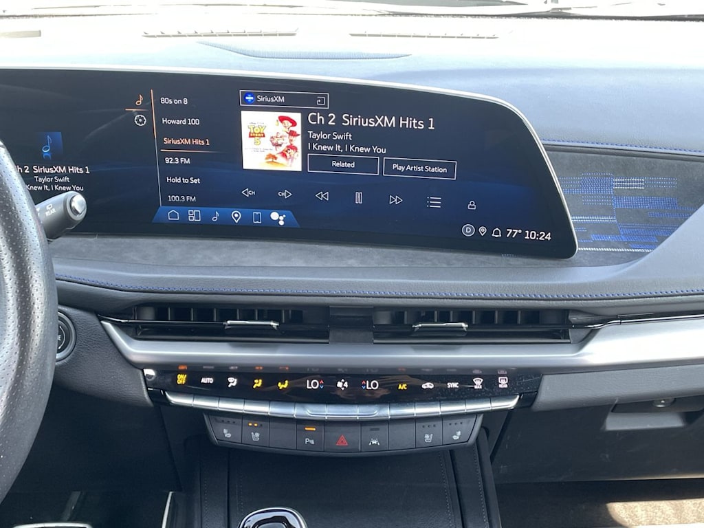 Thumbnail: 2024 Cadillac XT4 - 12