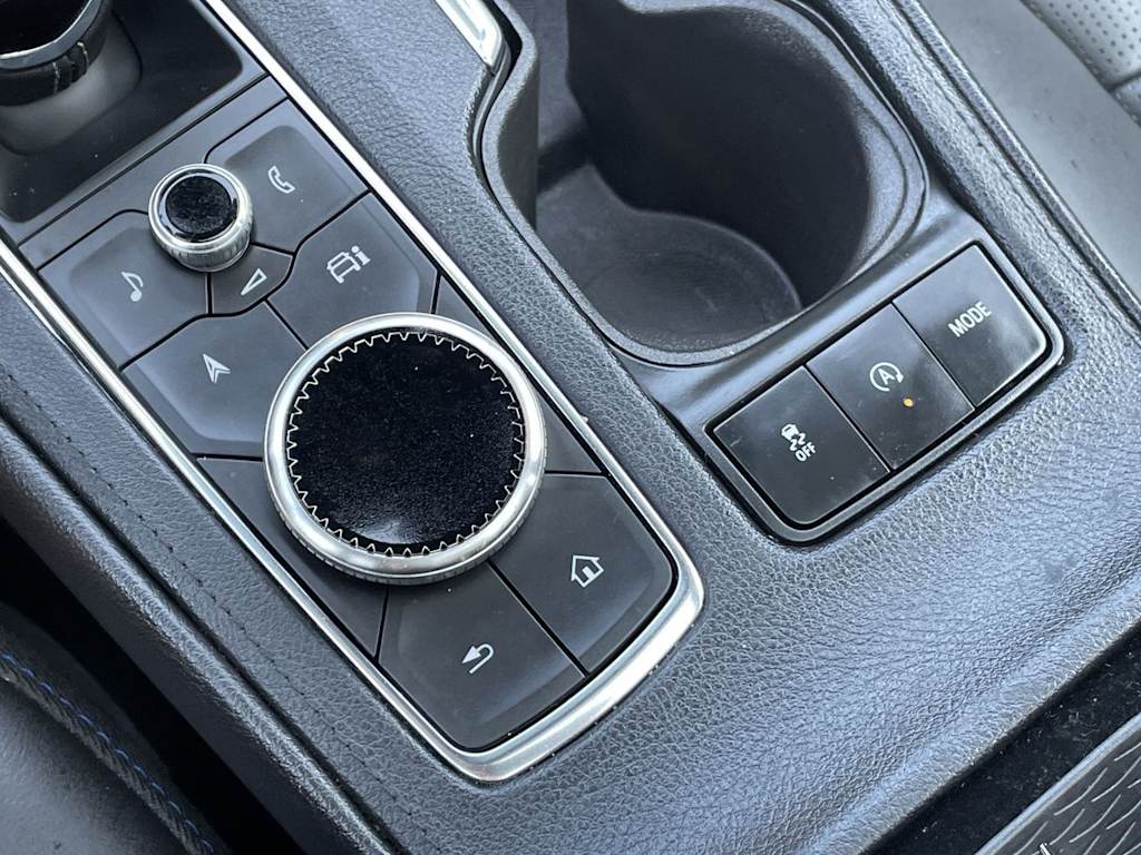Thumbnail: 2024 Cadillac XT4 - 35