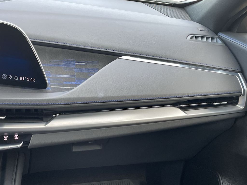 Thumbnail: 2024 Cadillac XT4 - 25