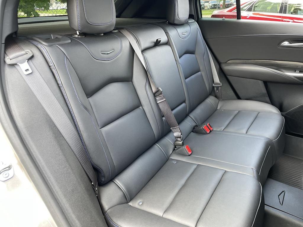 Thumbnail: 2024 Cadillac XT4 - 12