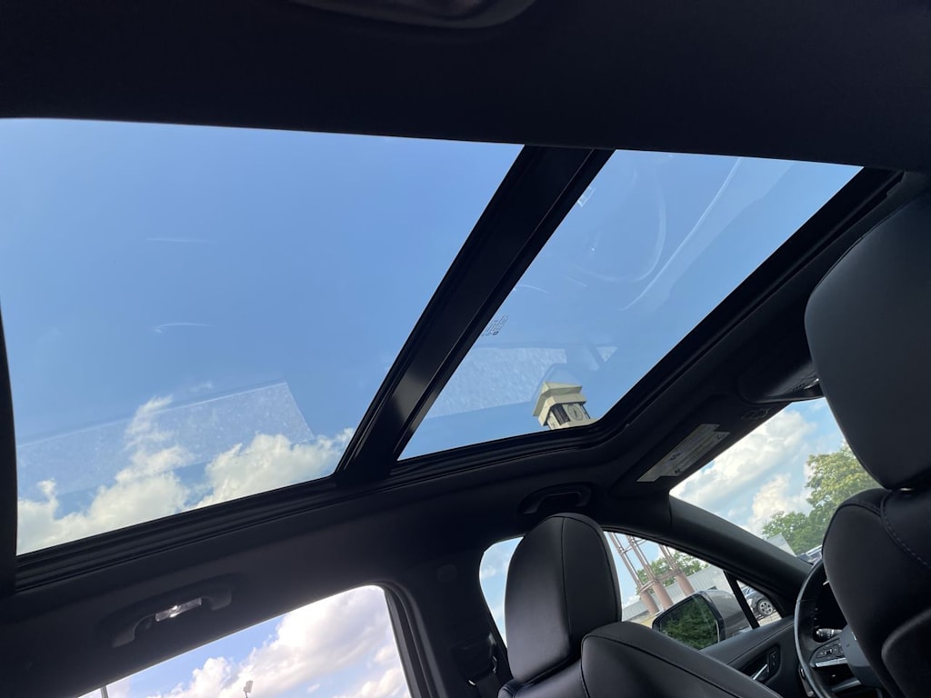 Thumbnail: 2024 Cadillac XT4 - 29