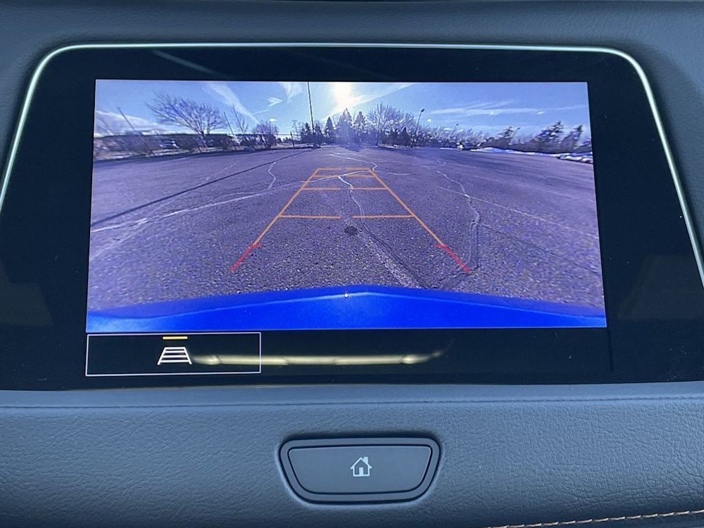 Thumbnail: 2023 Cadillac XT4 - 33