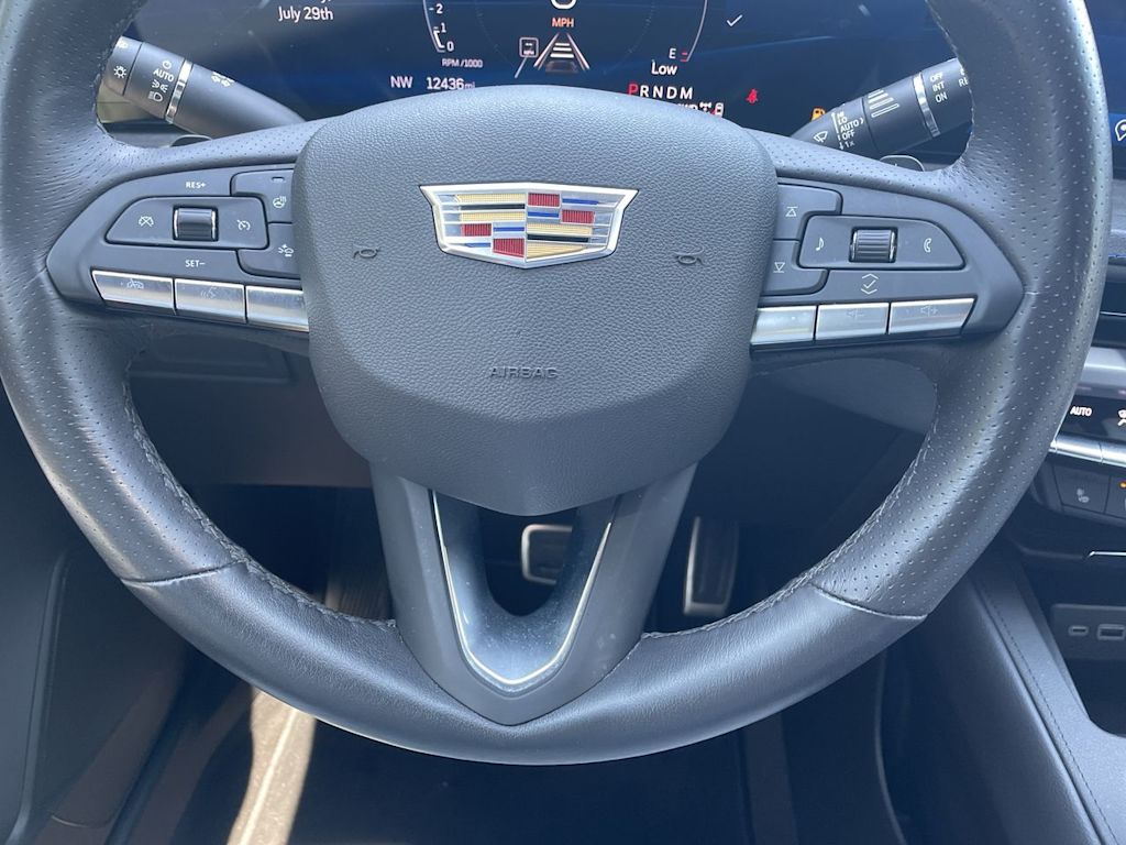 Thumbnail: 2024 Cadillac XT4 - 23