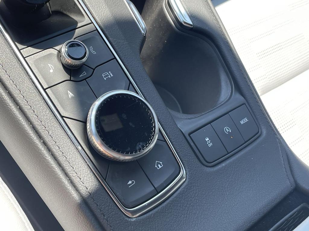 Thumbnail: 2024 Cadillac XT4 - 35