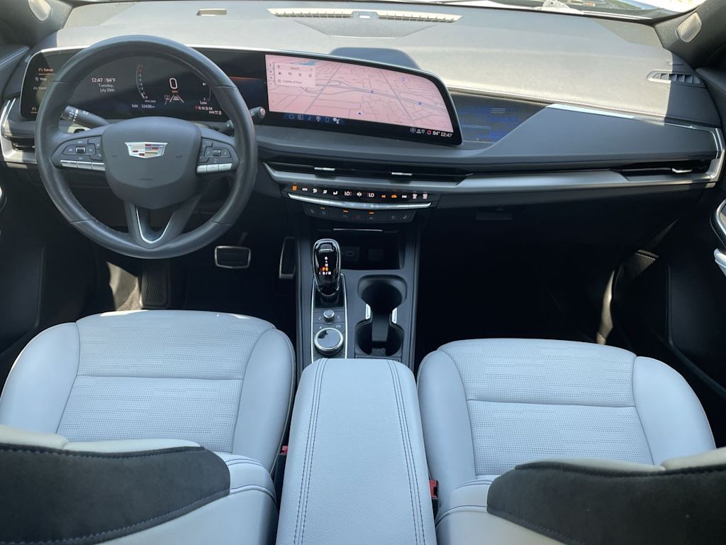 Thumbnail: 2024 Cadillac XT4 - 9
