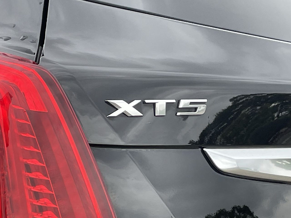 Thumbnail: 2018 Cadillac XT5 - 35