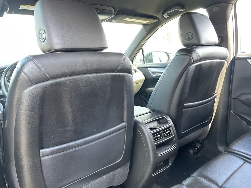 Thumbnail: 2024 Cadillac XT5 - 27