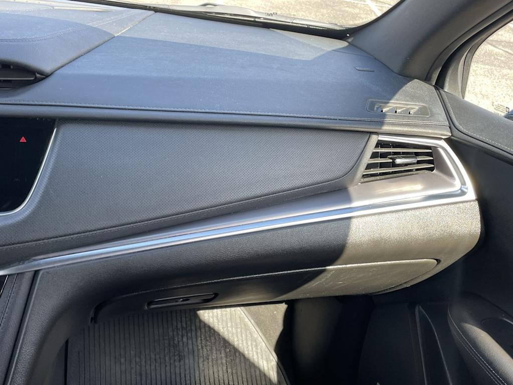 Thumbnail: 2024 Cadillac XT5 - 24
