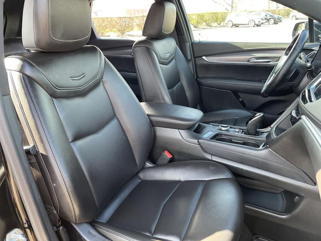 Thumbnail: 2024 Cadillac XT5 - 10