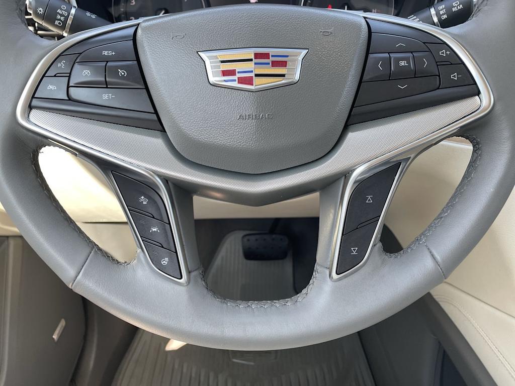 Thumbnail: 2022 Cadillac XT5 - 24