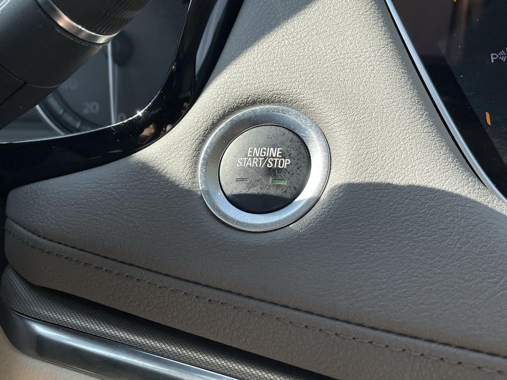 Thumbnail: 2022 Cadillac XT5 - 35