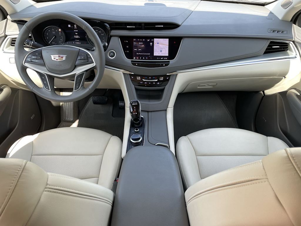 Thumbnail: 2022 Cadillac XT5 - 10