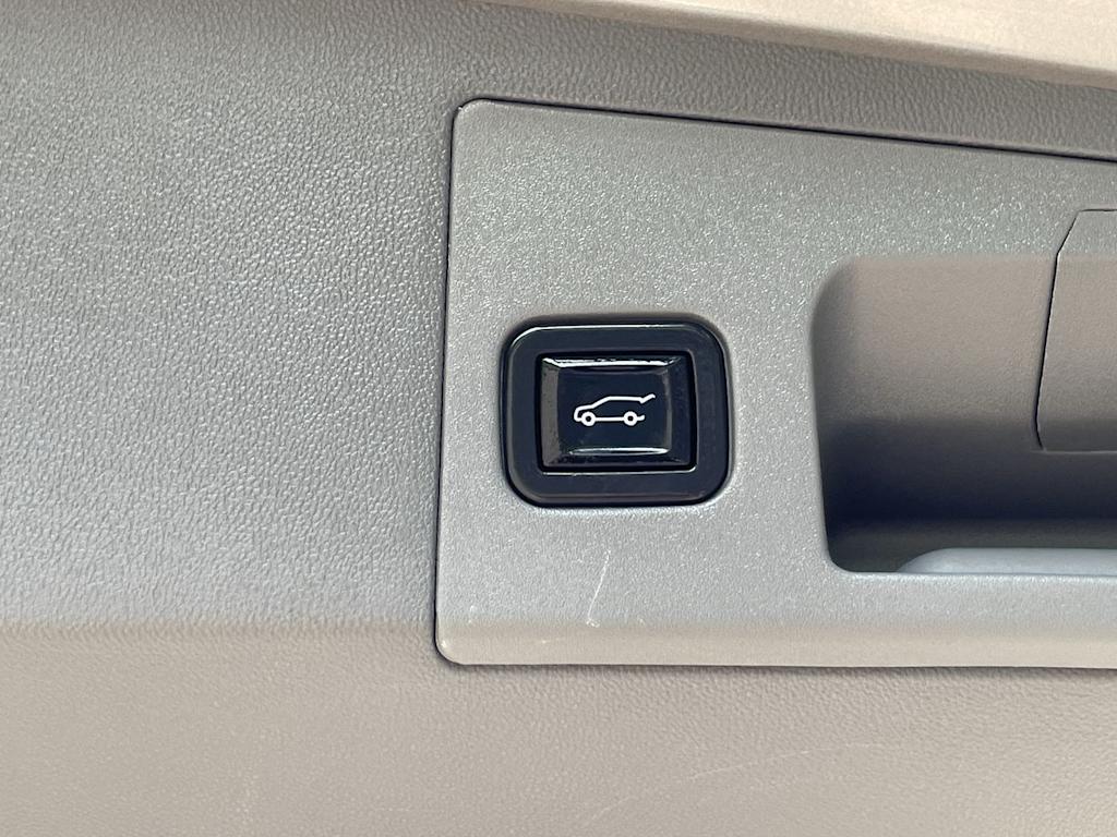 Thumbnail: 2022 Cadillac XT5 - 26