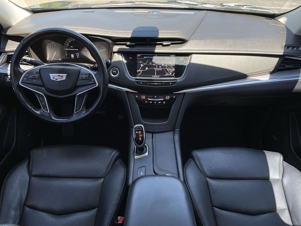 Thumbnail: 2018 Cadillac XT5 - 10