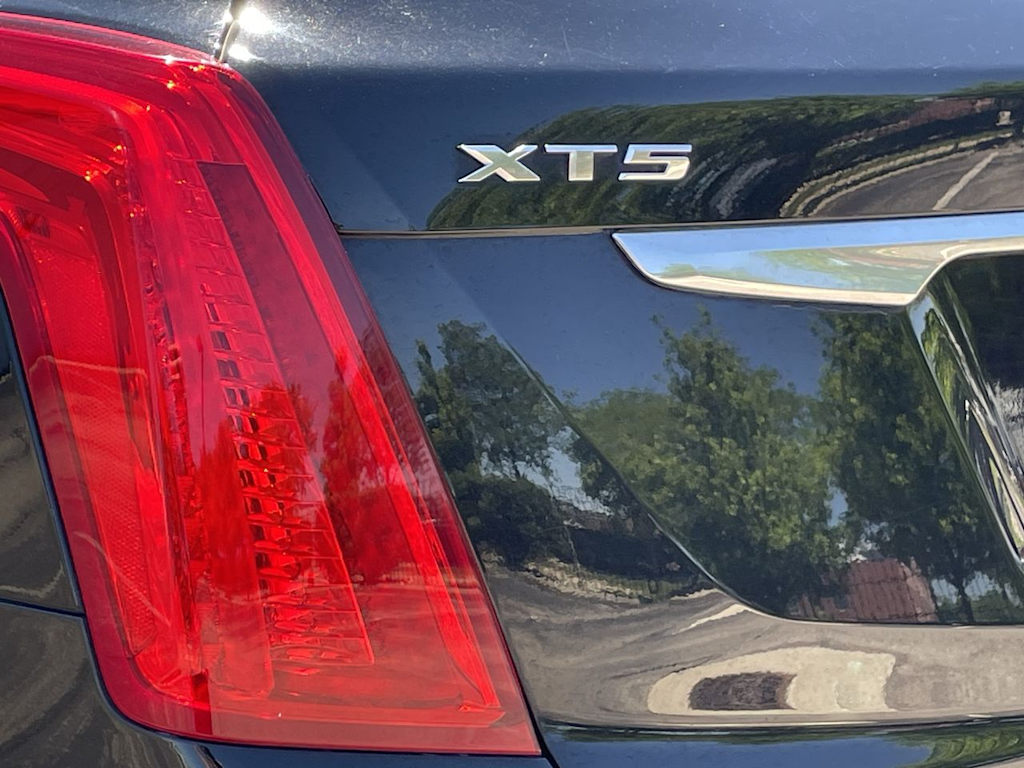 Thumbnail: 2018 Cadillac XT5 - 39