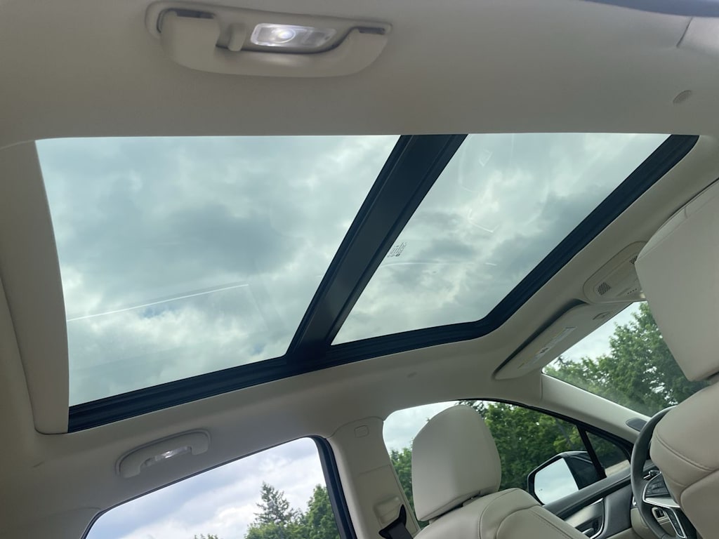 Thumbnail: 2023 Cadillac XT5 - 28