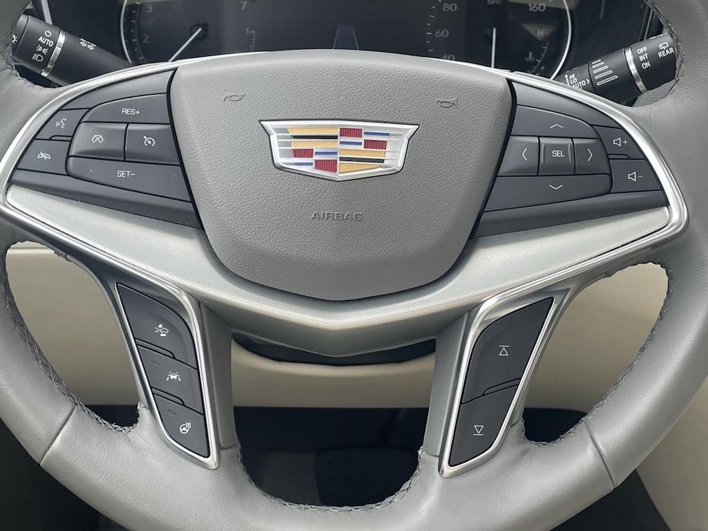 Thumbnail: 2023 Cadillac XT5 - 23