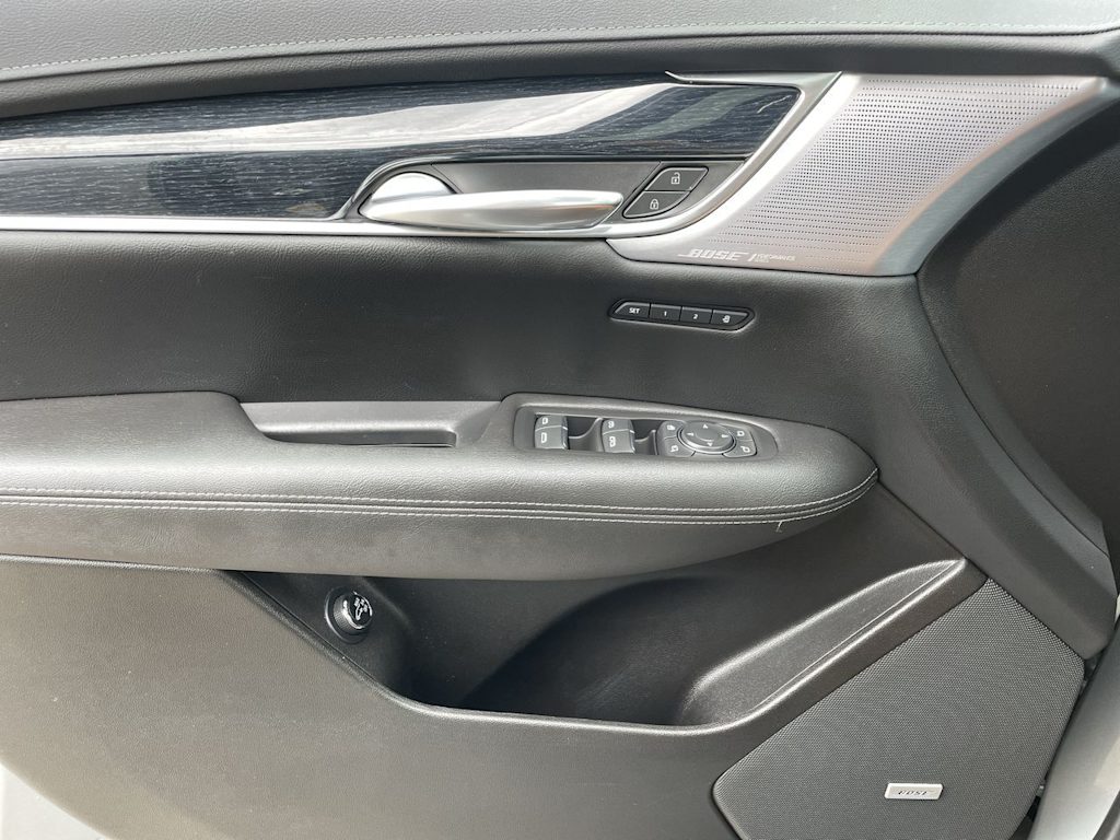 Thumbnail: 2024 Cadillac XT5 - 38