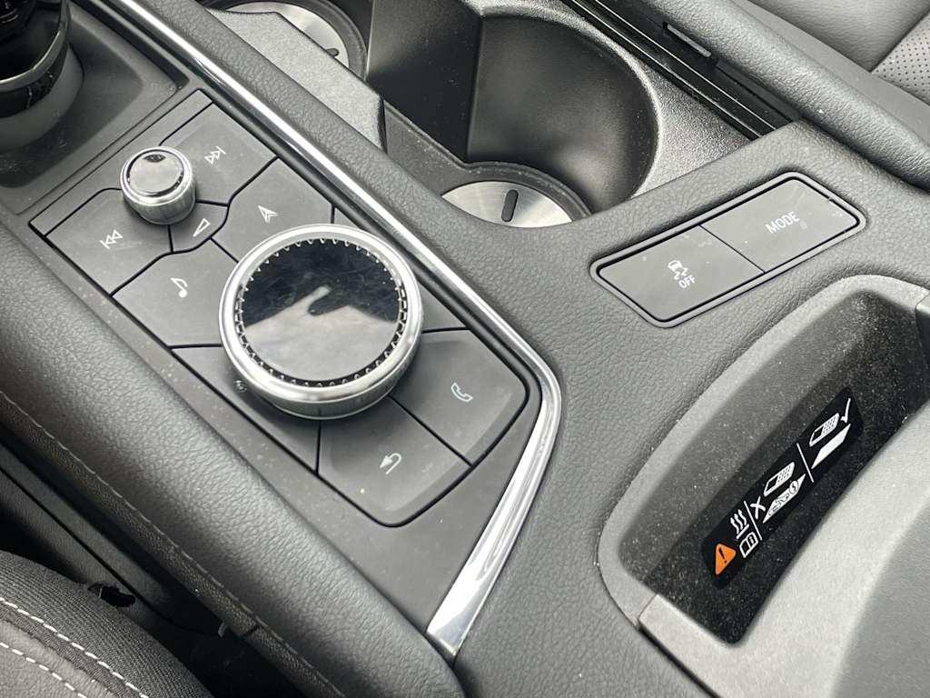 Thumbnail: 2024 Cadillac XT5 - 36