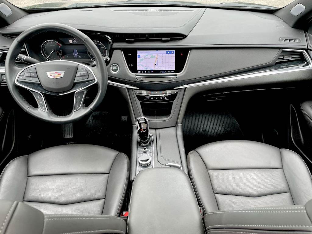 Thumbnail: 2023 Cadillac XT5 - 8