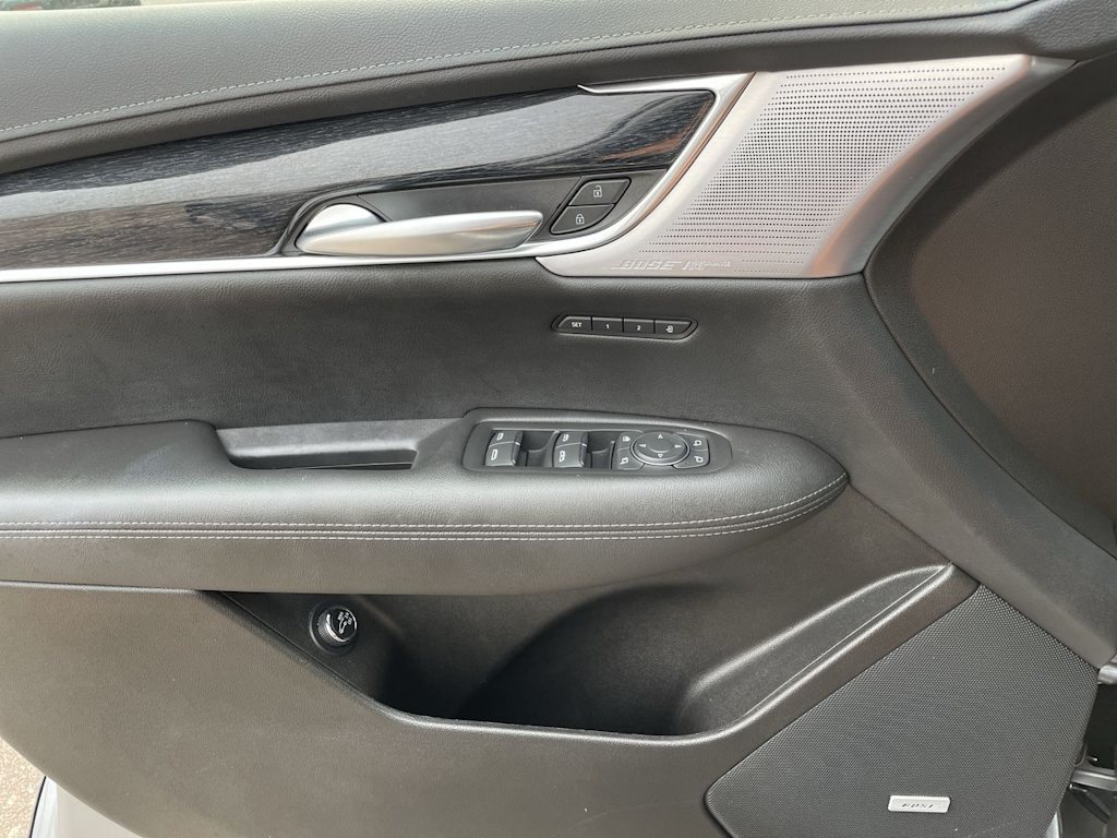 Thumbnail: 2023 Cadillac XT5 - 38