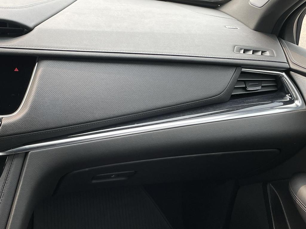 Thumbnail: 2023 Cadillac XT5 - 25