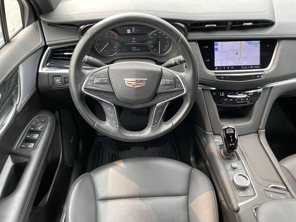 Thumbnail: 2023 Cadillac XT5 - 2