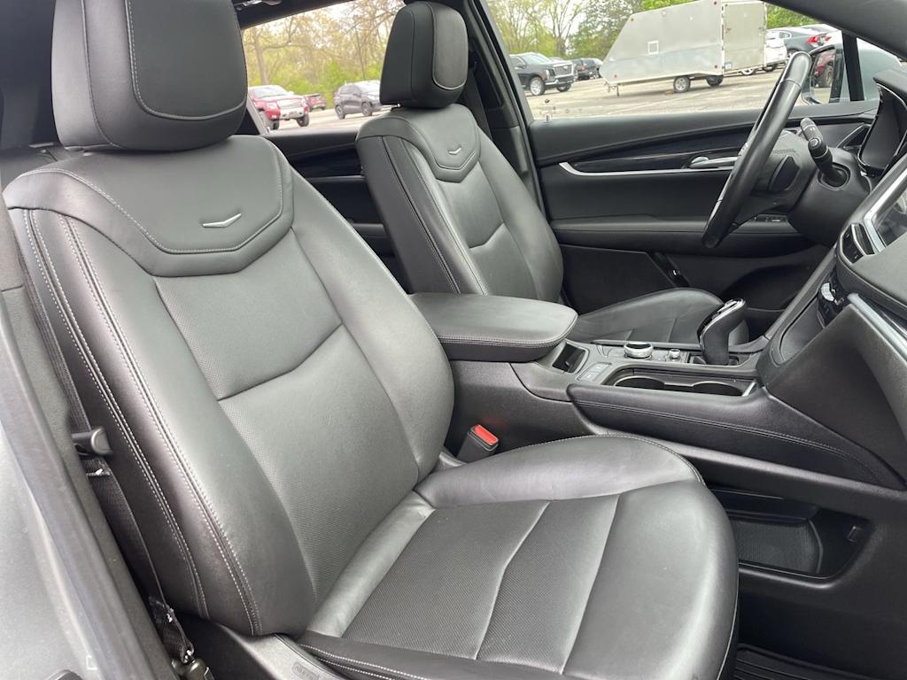 Thumbnail: 2024 Cadillac XT5 - 10