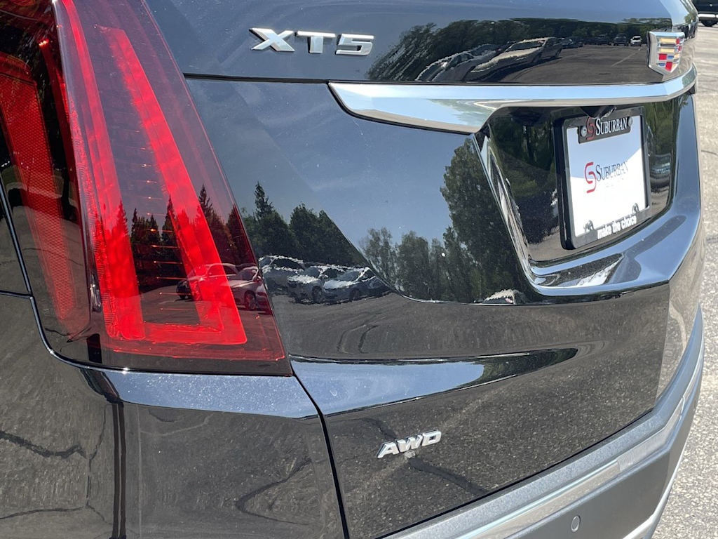 Thumbnail: 2025 Cadillac XT5 - 40