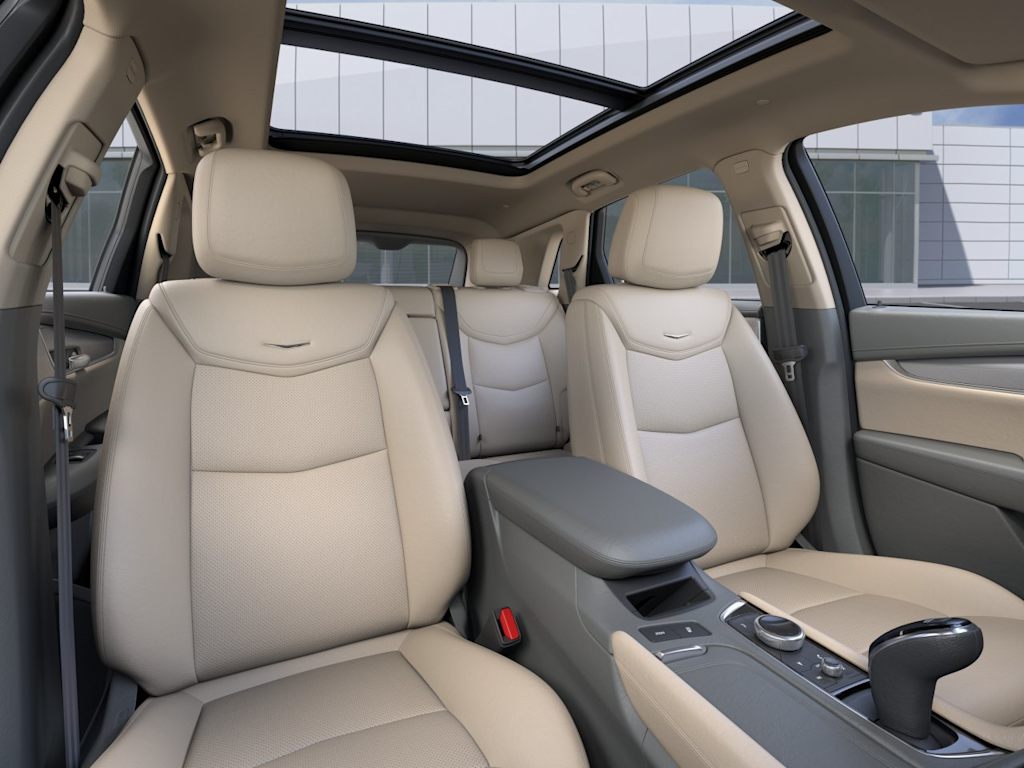 Thumbnail: 2026 Cadillac XT5 - 8